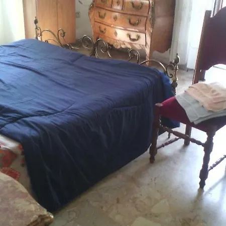 Luce Di Séjour chez l'habitant Naples